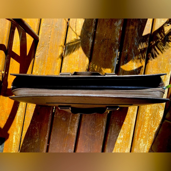 Cartier Briefcase - Brown Leather - Picture 3 of 8